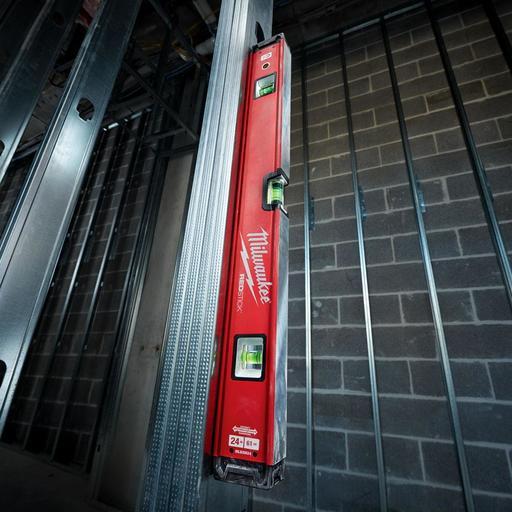 Milwaukee MLBXM24 600mm (24") RedStick Magnetic Box Spirit Level – image 5