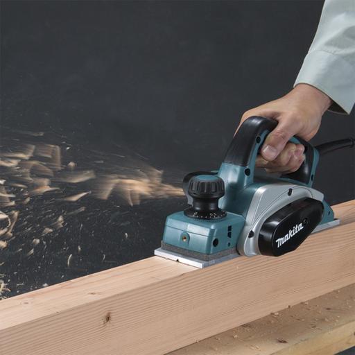 Makita KP0800 620W 82mm (3 1/4") Planer – image 2