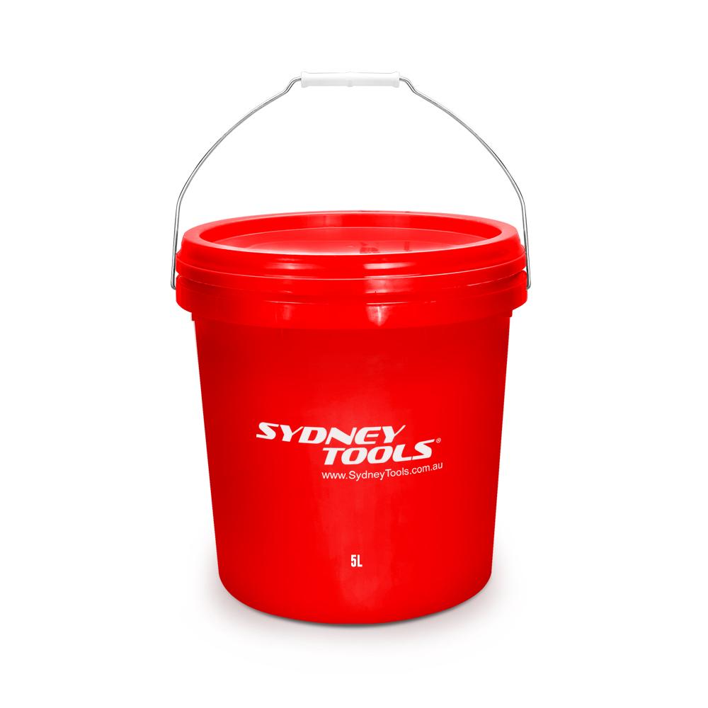 plastic pails and lids