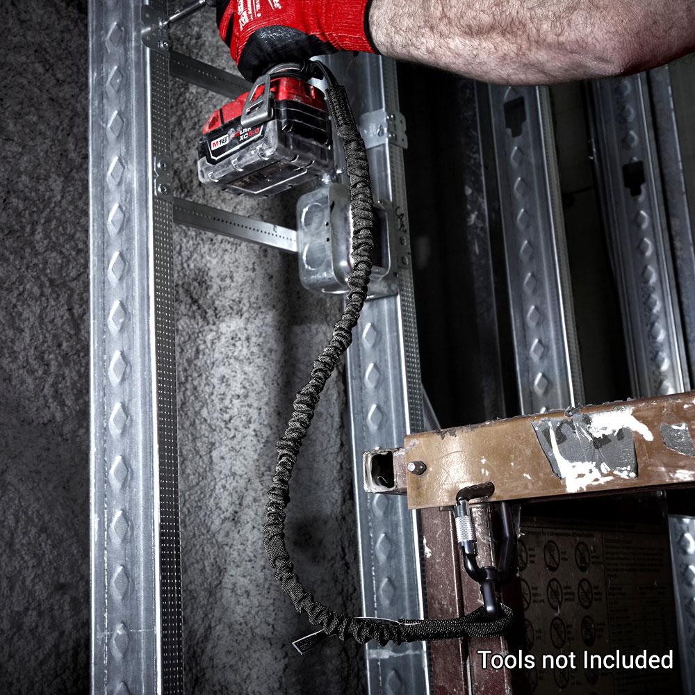 Milwaukee 48228815 6.8kg (15lb) Locking Tool Lanyard – image 6