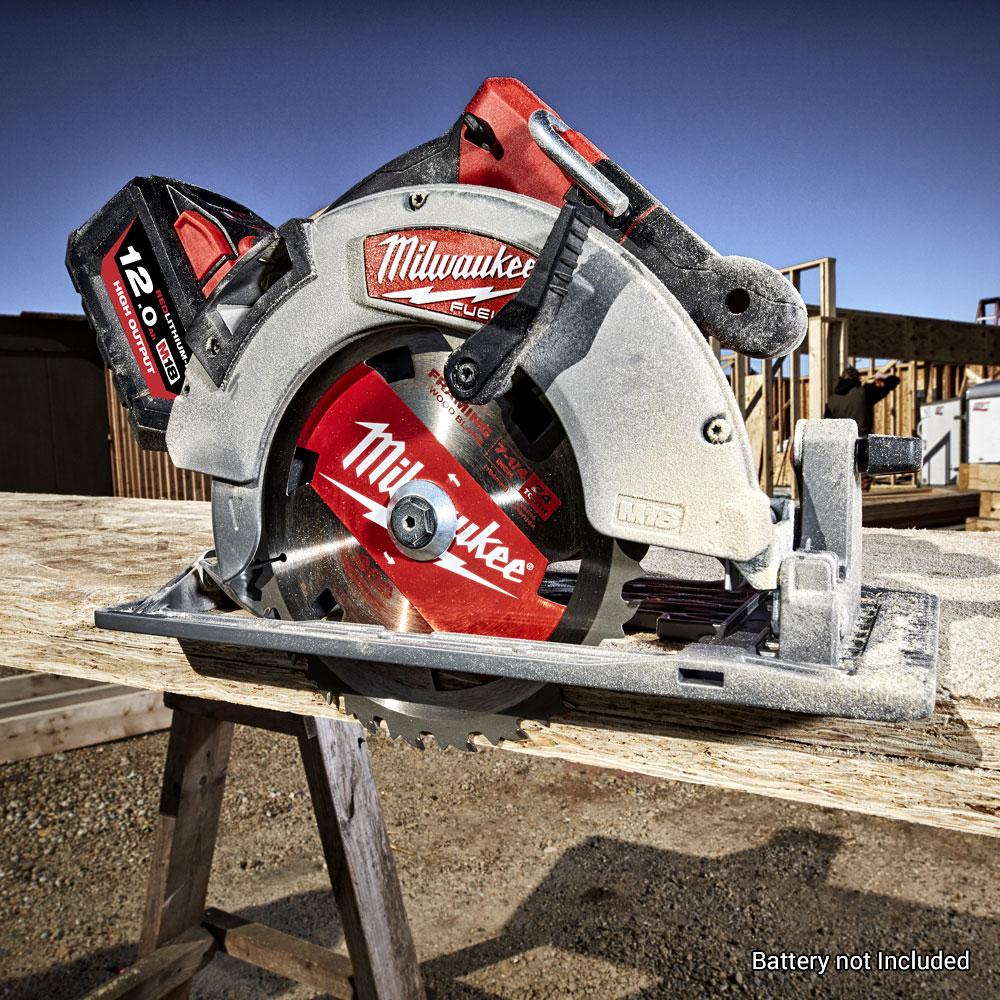 Milwaukee battery deals operated circular saw