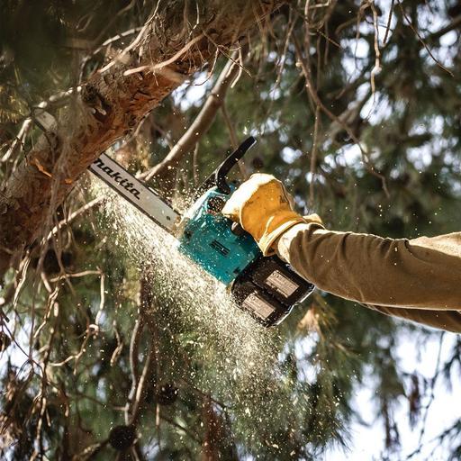 Makita DUC306PT2 36V (18V x 2) 5.0Ah Li-ion Cordless Brushless 300mm (12") Top Handle Chainsaw Combo Kit – image 3