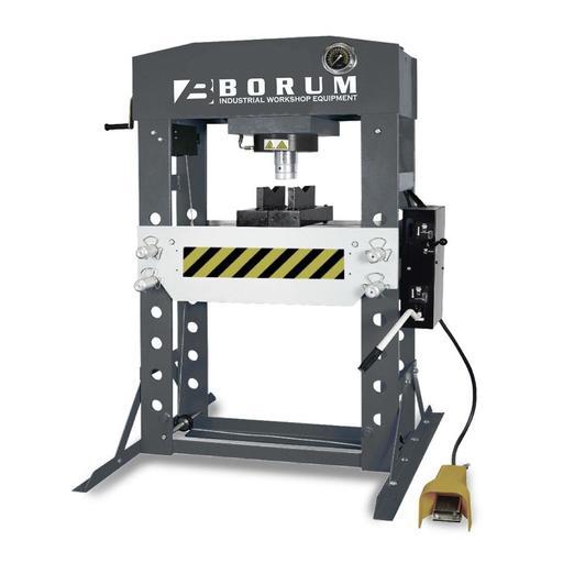 Borum BSP100TA 100,000kg Air/Hydraulic Press