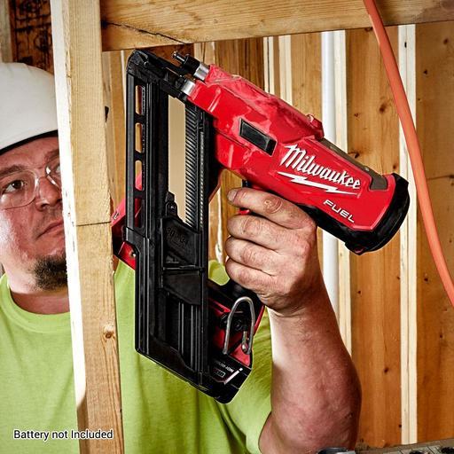 Milwaukee M18FFN-0C 18V Li-ion Cordless Fuel 30° - 34° Framing Nailer - Skin Only – image 7