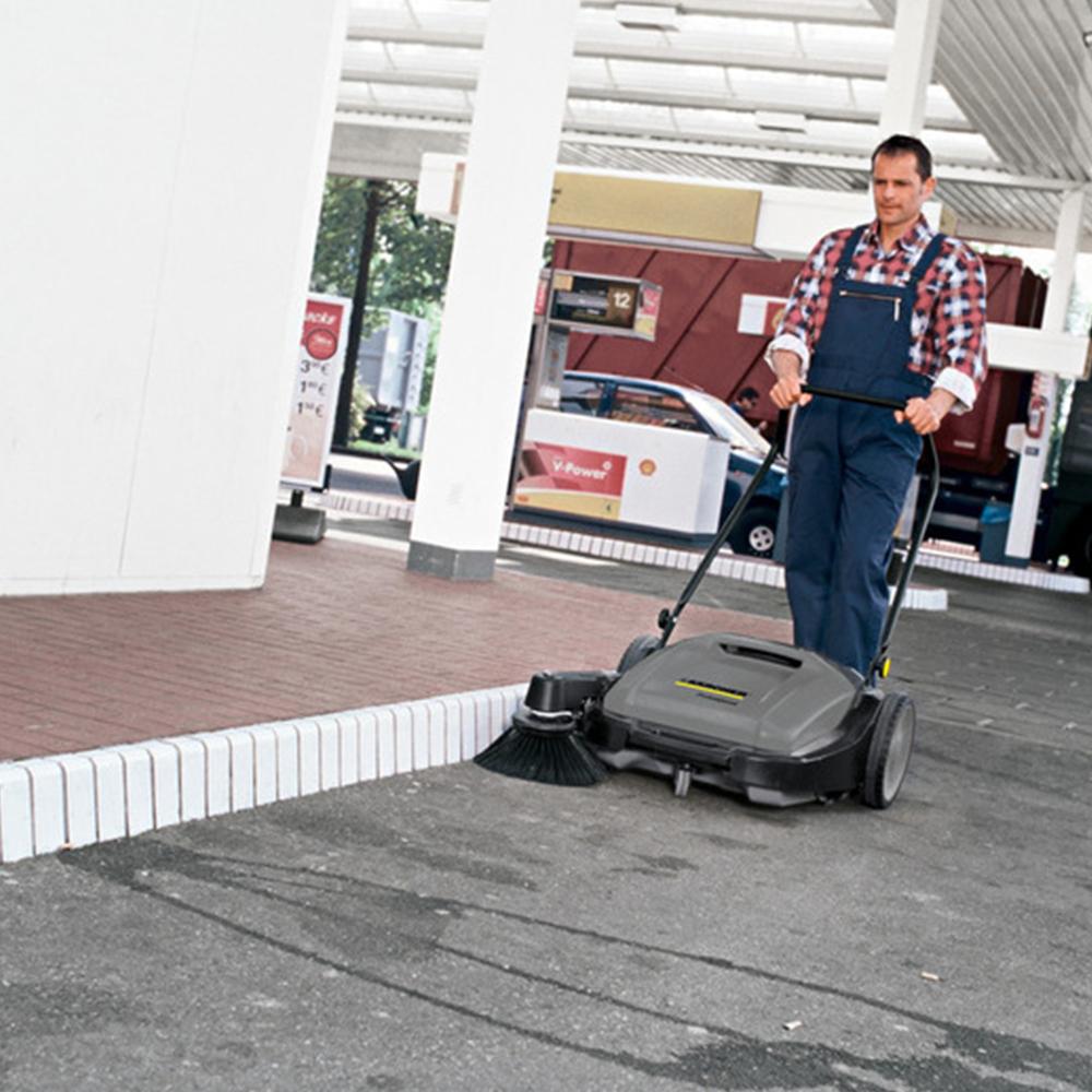 Karcher KM 70/15 C (1.517-151.0) 700mm Manual Push Sweeper