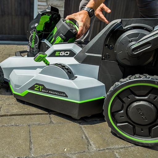EGO LMLB7656E-SP 56V 7.5Ah ARC-Lithium Cordless Brushless Power+ 52cm Select Cut Multi-Blade Self-Propelled Mower Combo Kit – image 29