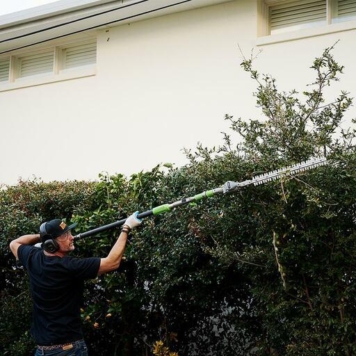 EGO PPTX5105 Power+ 56V 5.0Ah Cordless Brushless Commercial Telescopic Power Pole With Hedge Trimmer Attachment Combo Kit – image 10