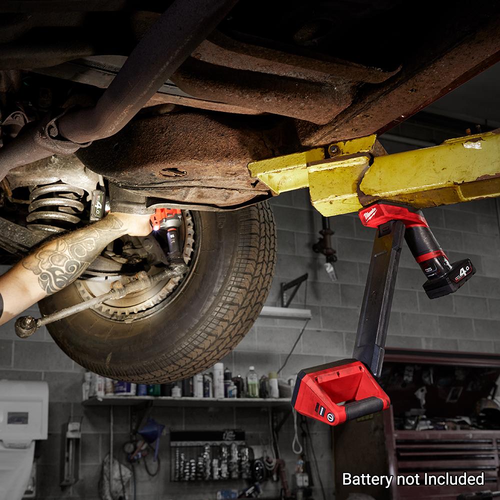 Milwaukee M12UCL0 12V LiIon Cordless 1200 Lumen LED Undercarriage