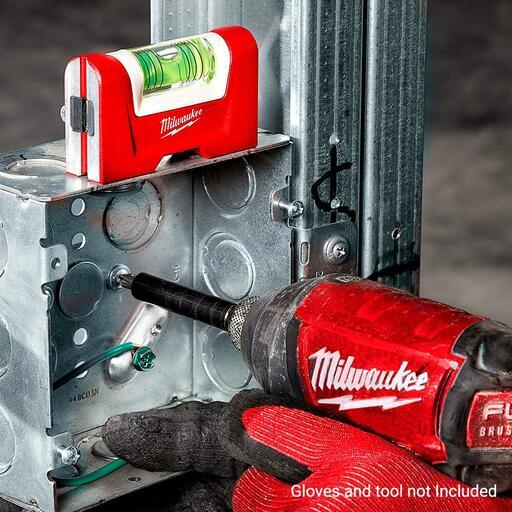 Milwaukee 48225603 SHARPSITE Magnetic Compact Pocket Level – image 6