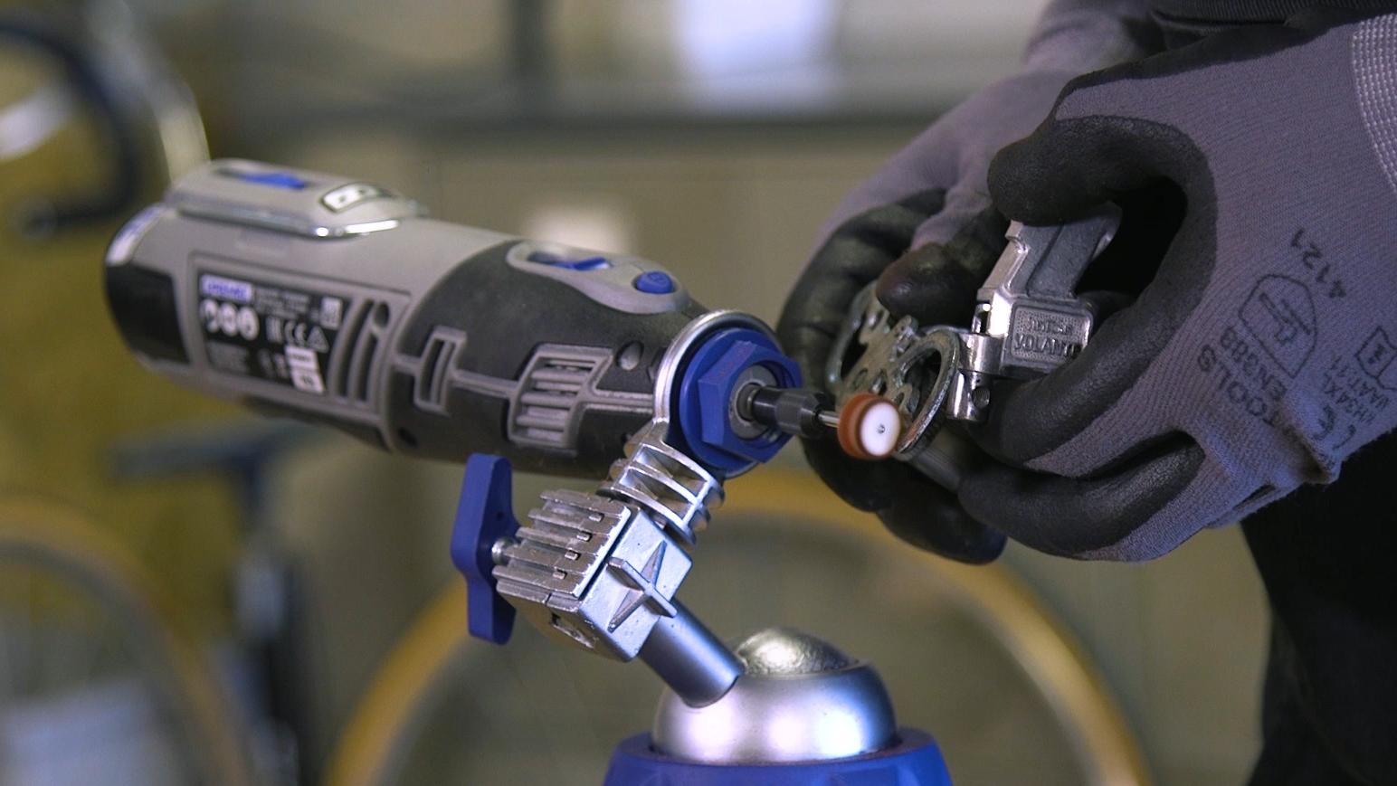 Dremel 5000421 (2.615.000.421) Polishing Compound