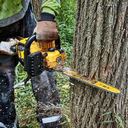 DeWalt DCMCS574X1-XE 54V 9.0Ah FlexVolt Li-ion Cordless Brushless 450mm (18") Chainsaw Combo Kit – image 5