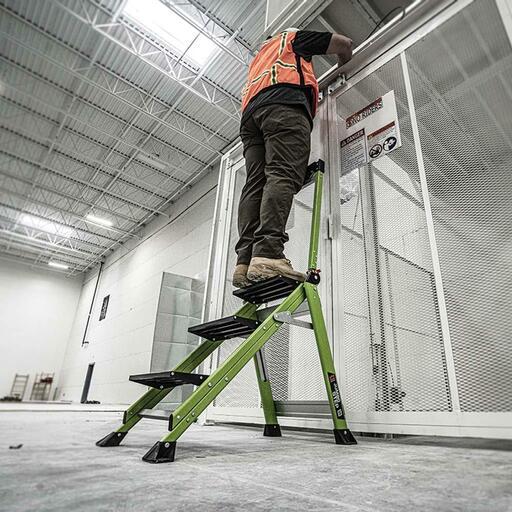Little Giant Ladder Systems 11933 660mm 150kg Fibreglass 3-Step Ladder Stool with Handrail – image 4