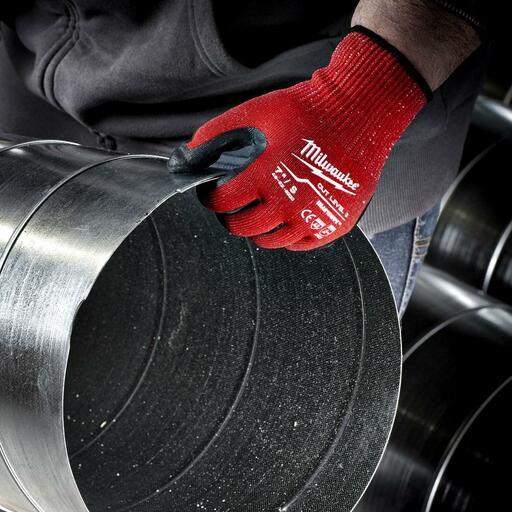 Milwaukee 4822894 Cut 4(D) Nitrile Dipped Gloves – image 3