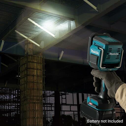 Makita ML007G 40V Max LED Long Distance Flashlight - Skin Only – image 2