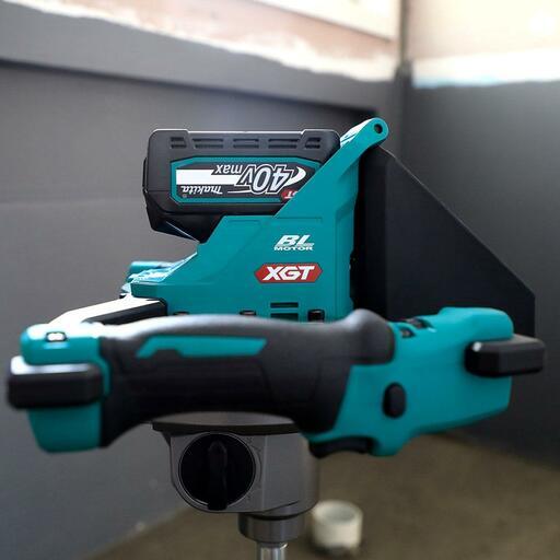 Makita UT001GM102 40V Max XGT 4.0Ah Li-ion Cordless Brushless Mixing Stirrer Drill Combo Kit – image 2