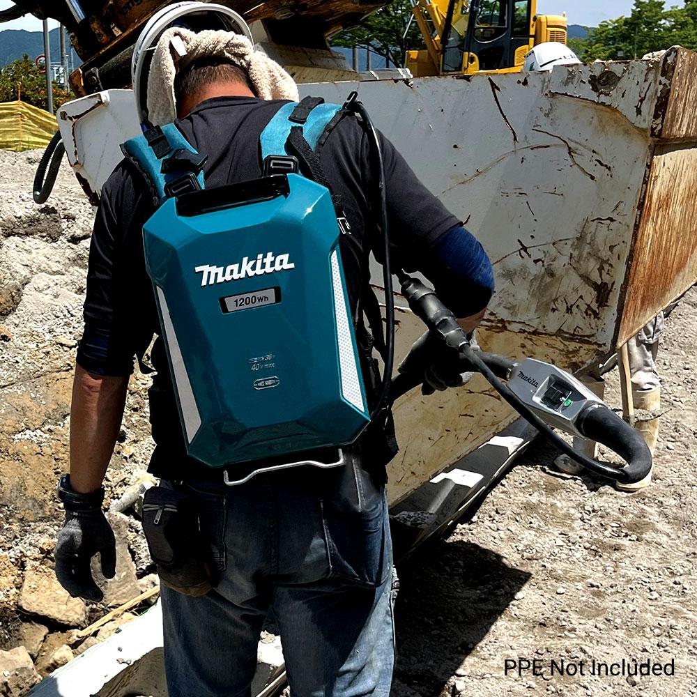 Makita VR002CX3 40V Max Direct Connect 43mm x 3000mm Concrete Vibrator with 33.5Ah Portable Power Supply – image 3