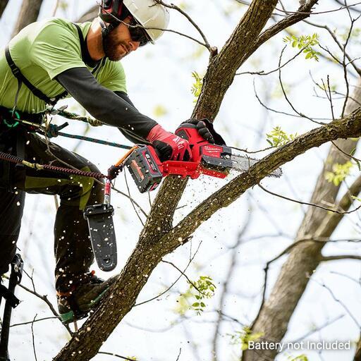 Milwaukee M18FHS80 18V Li-ion Cordless Fuel 203mm (8") Hatchet Pruning Saw - Skin Only – image 10