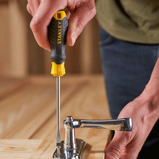 Stanley STHT16146-0 5.5mm x 100mm Cushion Grip Flared Screwdriver – image 4