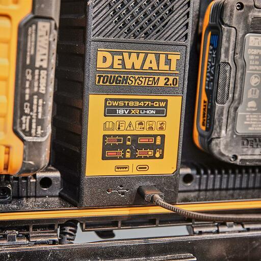 DeWalt DWST83472-XE 18V/54V Li-ion Cordless TOUGHSYSTEM 2.0 Dual Port Charger – image 9