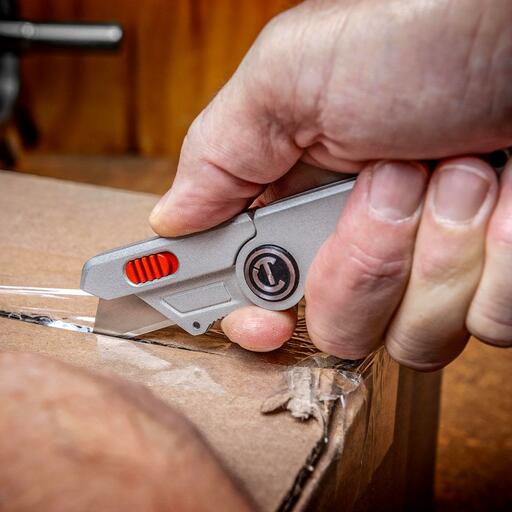 Crescent CTKCF Compact Folding Utility Knife – image 12