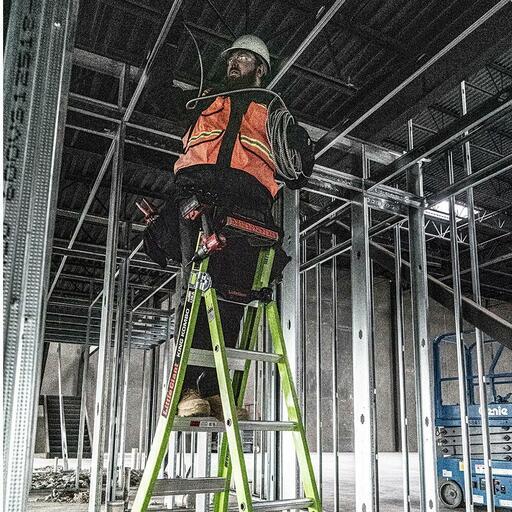 Little Giant Ladder Systems 13906-447 (13906-071) 1.8m - 3m 170kg 3-in-1 Fiberglass King Kombo 2.0 Combination Ladder with GRIP-N-GO Single-Hand Release Hinge – image 11