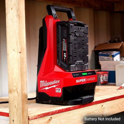 Milwaukee MXFSC MX FUEL ONE KEY Super Charger – image 5