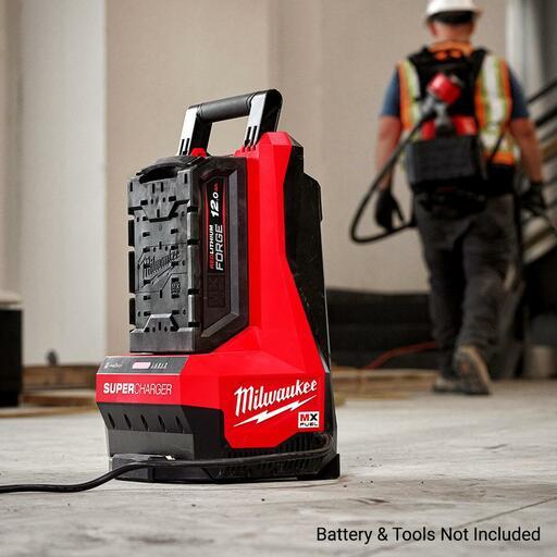 Milwaukee MXFSC MX FUEL ONE KEY Super Charger – image 4