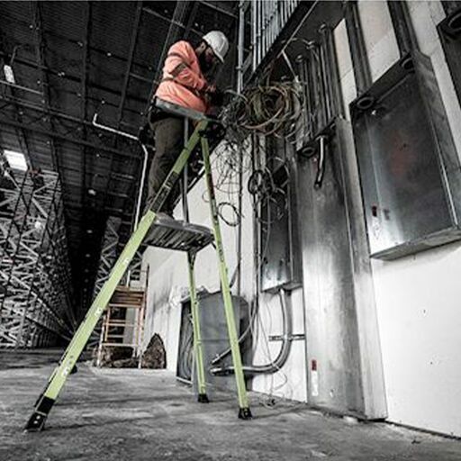 Little Giant Ladder Systems 19304 1.22m (4')170kg Fiberglass Fortress 4 Step Platform Ladder with Gate – image 24