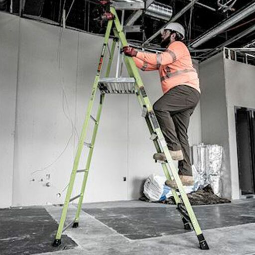 Little Giant Ladder Systems 19306 1.83m (6')170kg Fiberglass Fortress 6 Step Platform Ladder with Gate – image 27