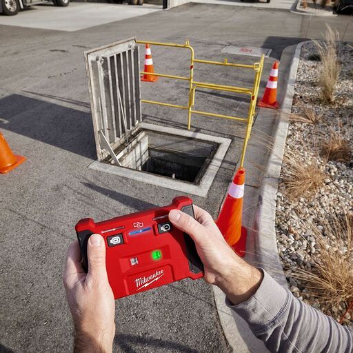 Milwaukee M18HCC125R0C 125mm (5") Underground Cable Cutter with Wireless Remote - Skin Only – image 10