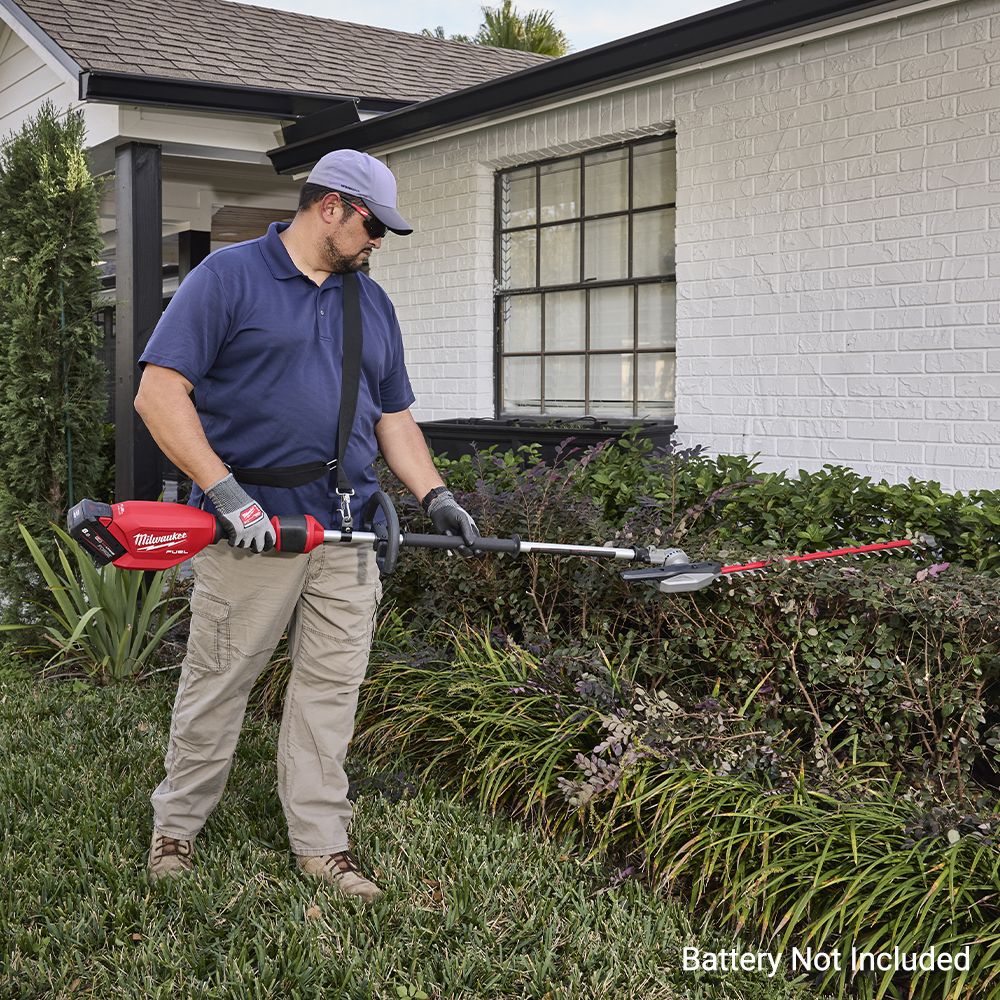 Milwaukee M18FHTE210 18V Li-ion FUEL 2.1m Pole Articulating Hedge Trimmer - Skin Only – image 9