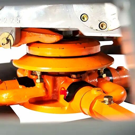 Flextool FT220067-UNIT (FP836-4) 920mm (36") 27hp Honda Petrol Engine ProFinish Ride-On Power Trowel – image 8