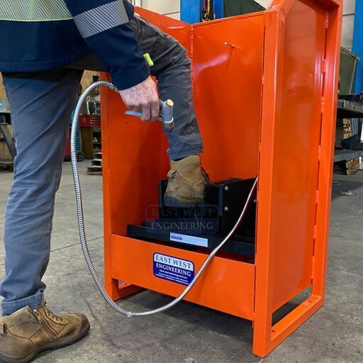 East West Engineering SWS 1 Boot Cleaning Station – image 3