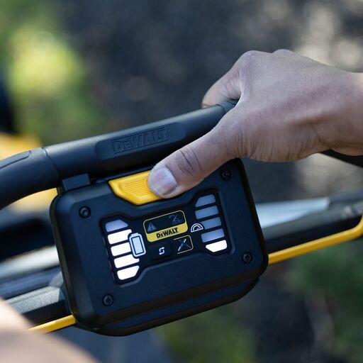 DeWalt ST-DCMWP134P2-XE 36V (18V x 2) Li-ion 5.0Ah Cordless Brushless 530mm (21") Push Mower Combo Kit – image 15