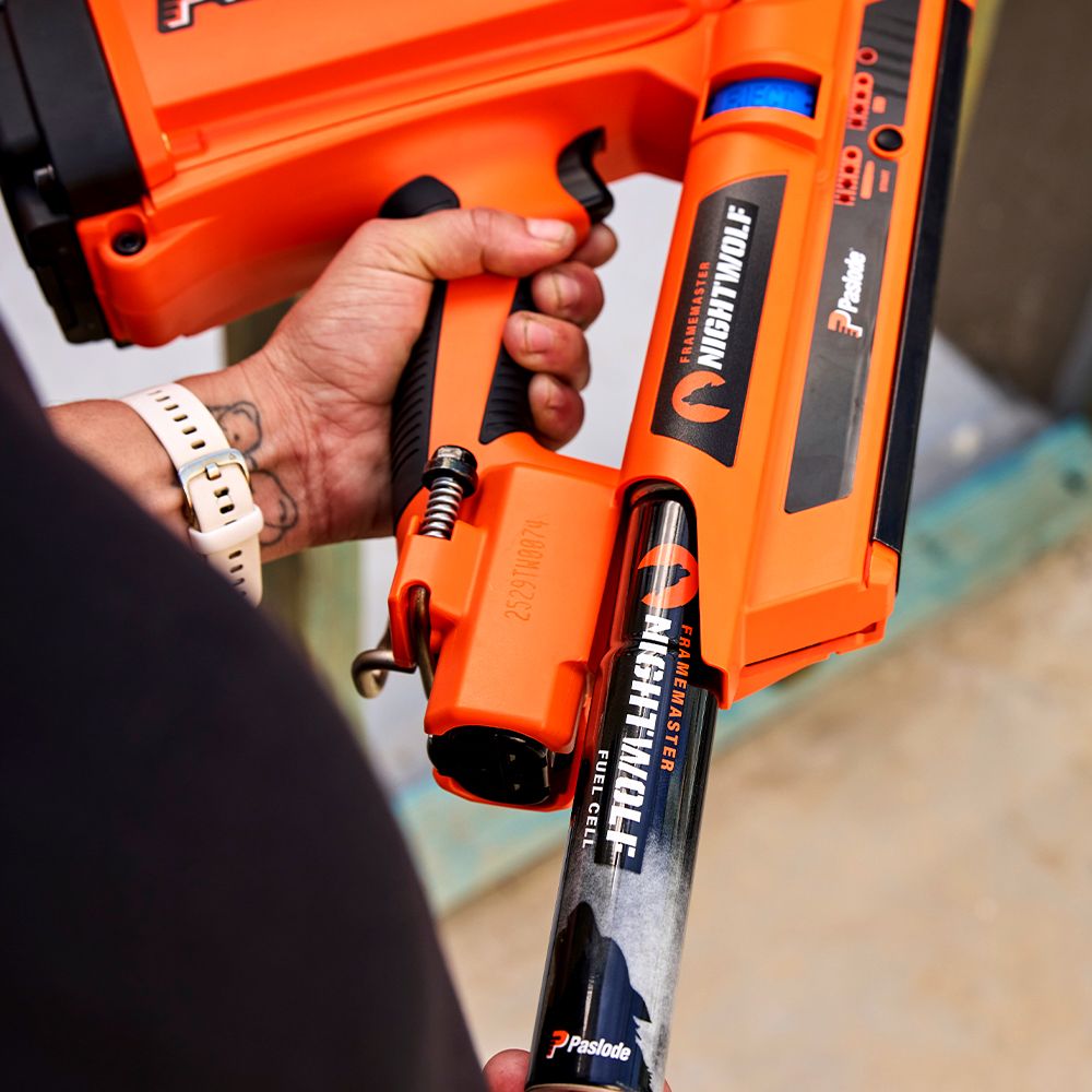 Paslode SNW0517 FrameMaster NightWolf Cordless Framing Nailer 2pce Combo Kit – image 11