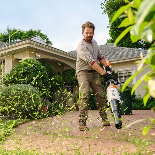 STIHL KMA80R-KIT-4 36V 4.0Ah Li-ion Cordless KOMBISYSTEM AK System Multi-Function Power Head 5pce Combo Kit – image 9