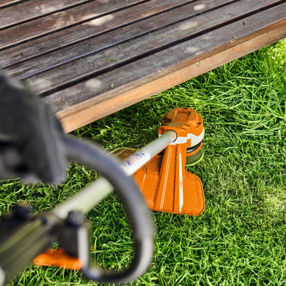 STIHL FSA70R-AK20SK 36V Li-ion Cordless AK System Brushcutter Combo Kit – image 9