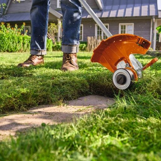 STIHL FSA50-AK30SK 36V Li-ion Cordless AK System Grass Trimmer Combo Kit – image 7