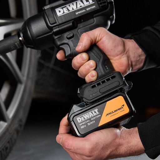 DeWalt DCF99MP2T-XE DeWalt x McLaren F1 Team18V XR 5.0Ah Li-ion Cordless 1/2" High Torque Impact Wrench Combo Kit - Special Edition – image 7