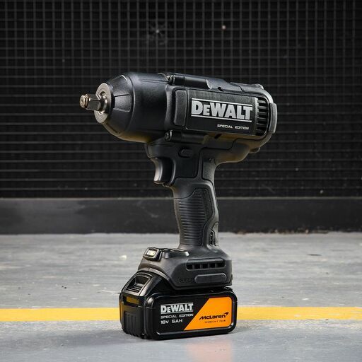 DeWalt DCF99MP2T-XE DeWalt x McLaren F1 Team18V XR 5.0Ah Li-ion Cordless 1/2" High Torque Impact Wrench Combo Kit - Special Edition – image 6