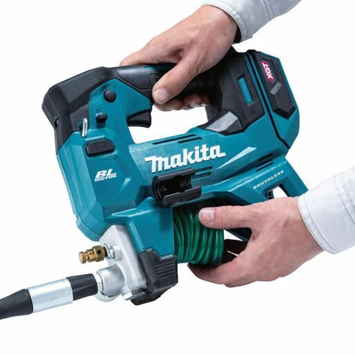 Makita GP001GZ01 40V MAX XGT Li-ion Cordless Brushless 450g Barrel Grease Gun - Skin Only – image 2