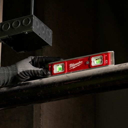 Milwaukee 48225105 229mm LED Torpedo Level – image 9