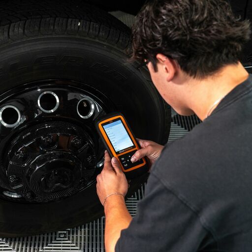GEARWRENCH GWTPMSAU Universal Tyre Pressure Monitoring System Programming & Diagnostic Tool – image 3