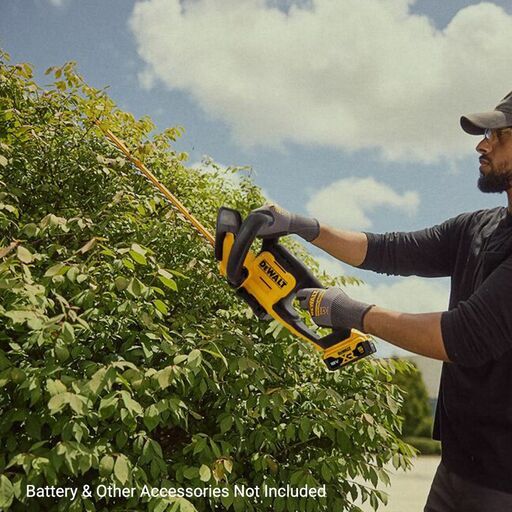 DeWalt DCKO005P1-XE 18V XR 5.0Ah Li-ion Cordless Power Pruner Shears + Hedge Trimmer Value Combo Kit – image 19