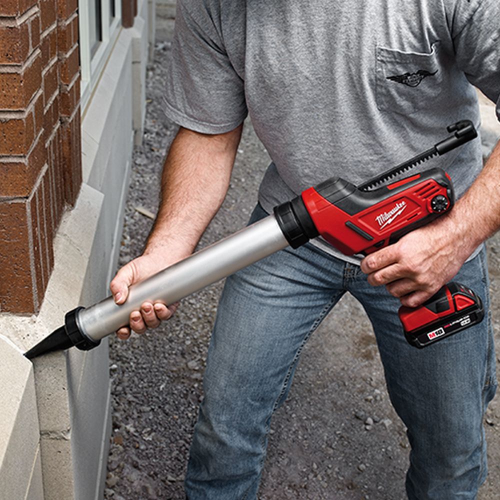 Milwaukee C18PCG600A-201B 18V 2.0Ah Li-Ion Cordless 600ml Caulking Gun Combo Kit – image 3