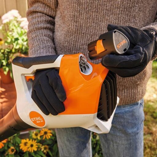 STIHL BGA30-KIT (BA080115927) 11V 2.1Ah Li-ion Cordless AS System Blower Combo Kit – image 7
