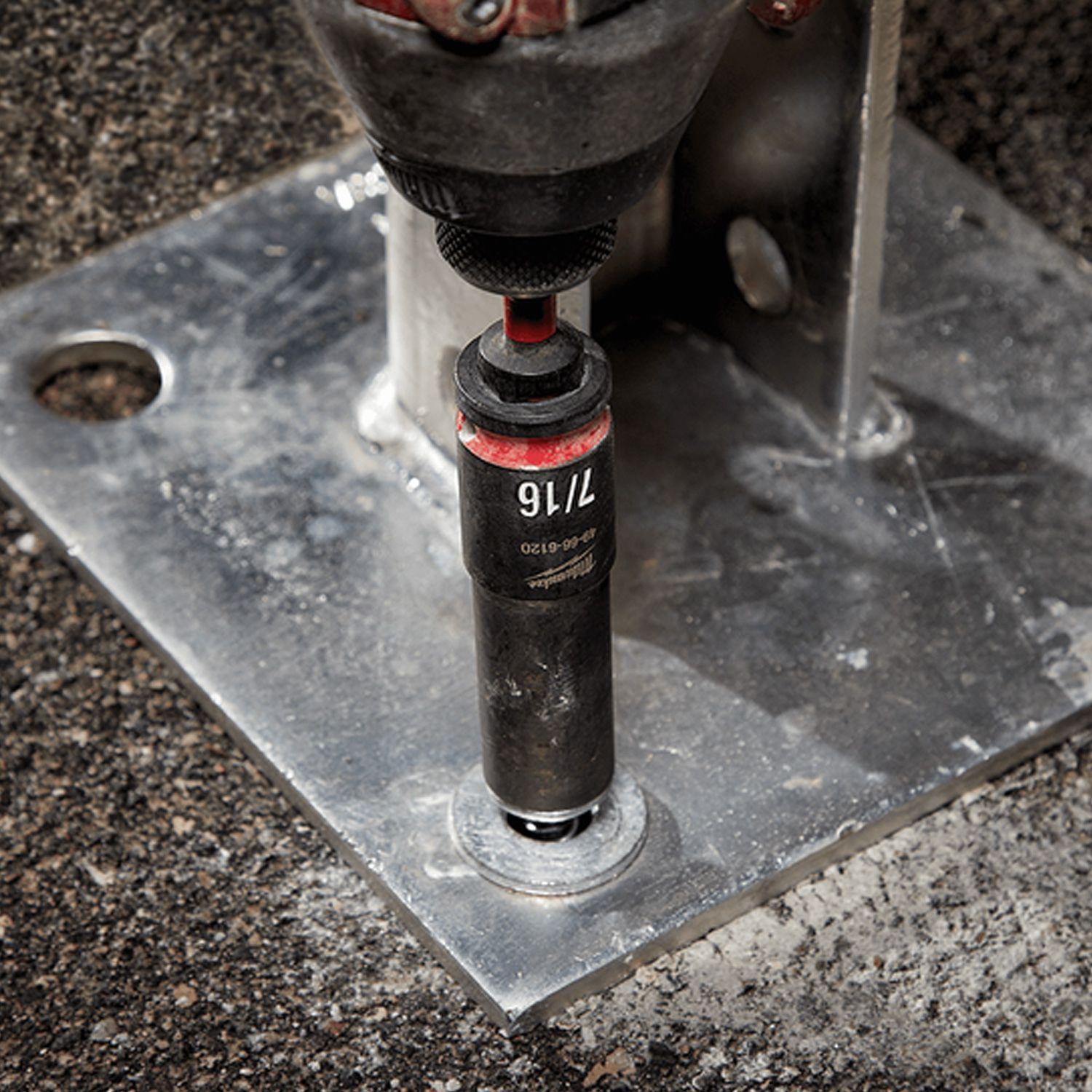 Milwaukee 49666120 3/8" Drive 7/16" SHOCKWAVE Deep 6 Point Impact Socket – image 5