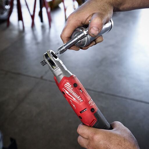 Milwaukee M12FR38301B 12V 2.5Ah Li-ion FUEL Cordless 3/8" Ratchet Gen 2 Kit – image 15
