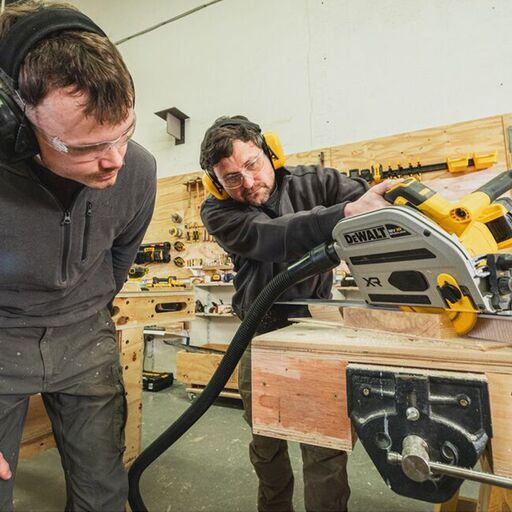 DeWalt DCS525NT-XJ 18V Li-ion XR Cordless Brushless 165mm Plunge Saw - Skin Only – image 13