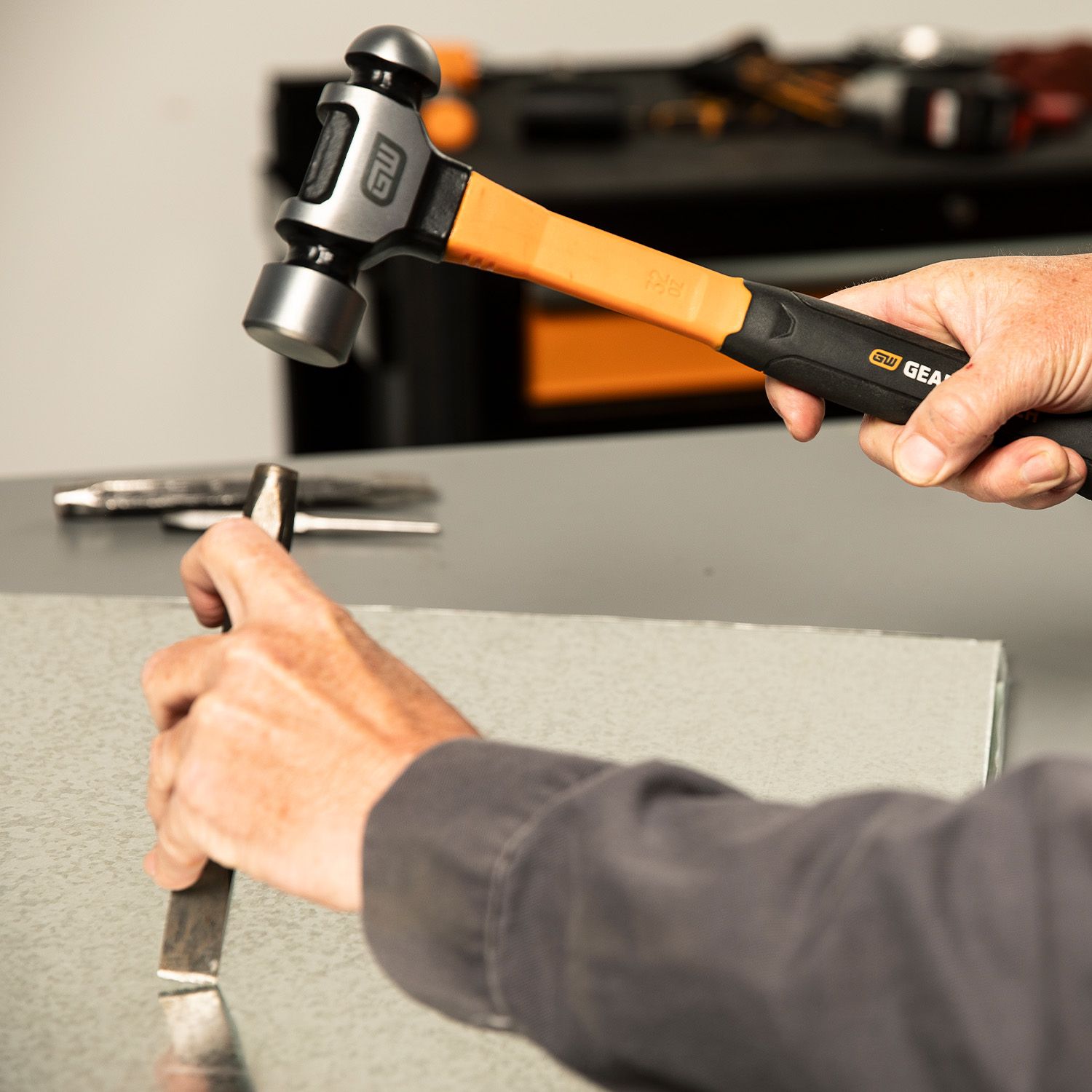GEARWRENCH GWHFGBP16 16oz Ball Pein Hammer with Fiberglass Handle – image 6